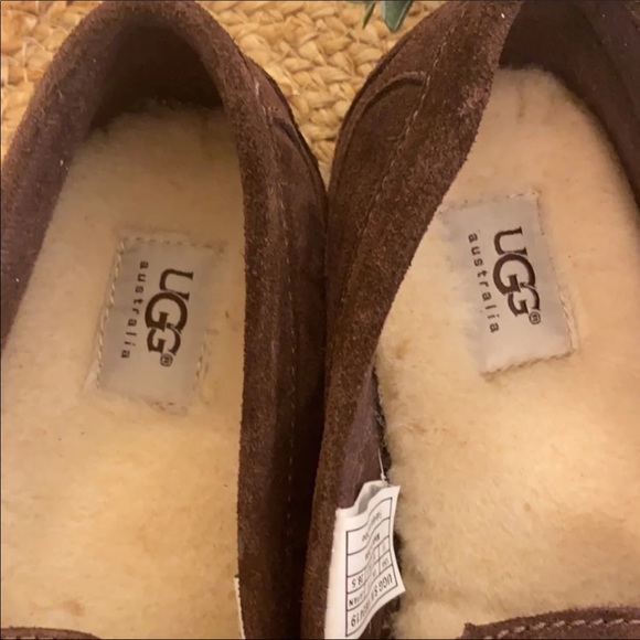 SOLD *** UGG australia size 11 NWOT - Picture 2 of 5